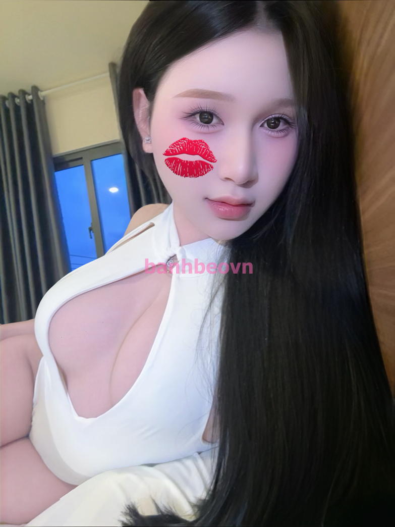 [HOT]Như Ngọc chân dài 1m7 美腿美女接待中国客人🇨🇳