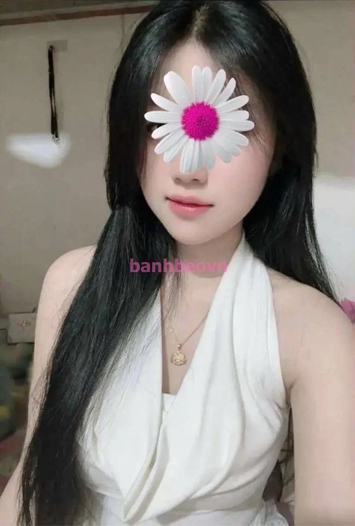 Tuyết Anh Gái Dâm 