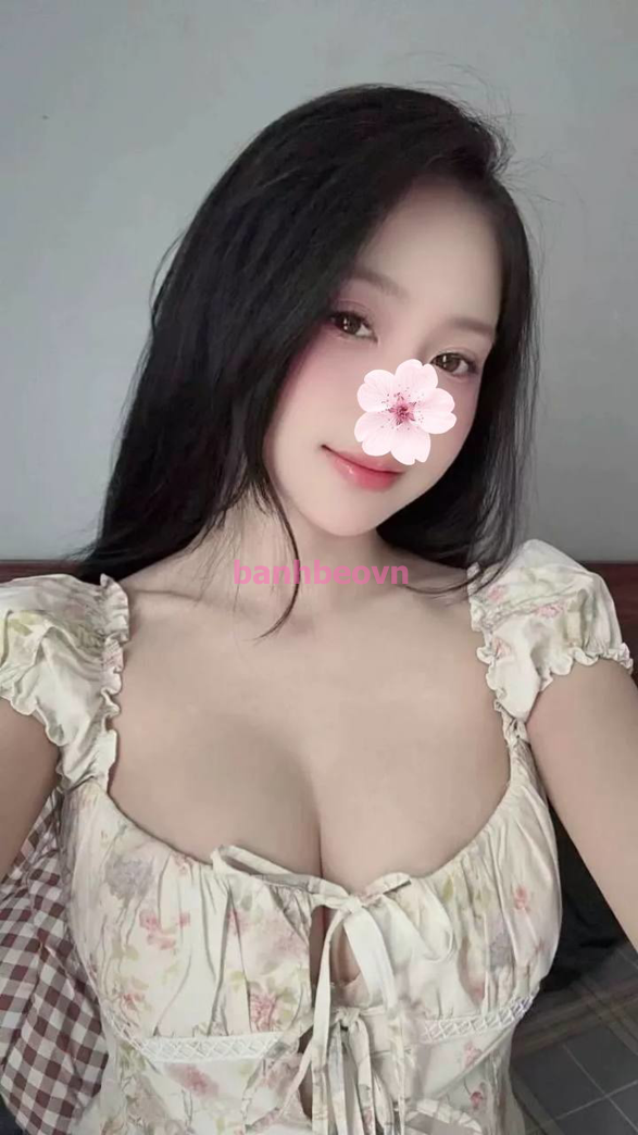 LAN NGỌC🌸🌸🌸2K3 HÀNG NON MƠN MỞN VÚ BÍM HỒNG HÀO CHIỀU CHUỘNG NHƯ NGƯỜI TÌNH NHỎ BÉ