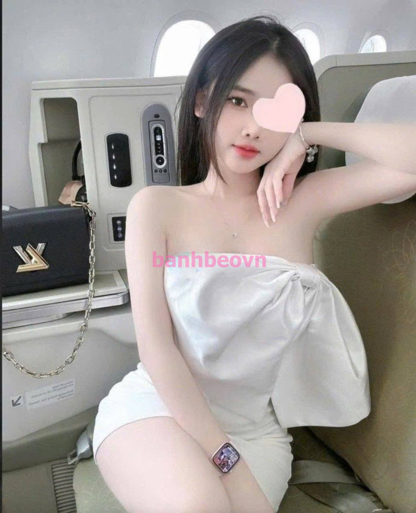 BÉ SAM❤️- THẦN DÂM VÚ TO BÍM KHÍT