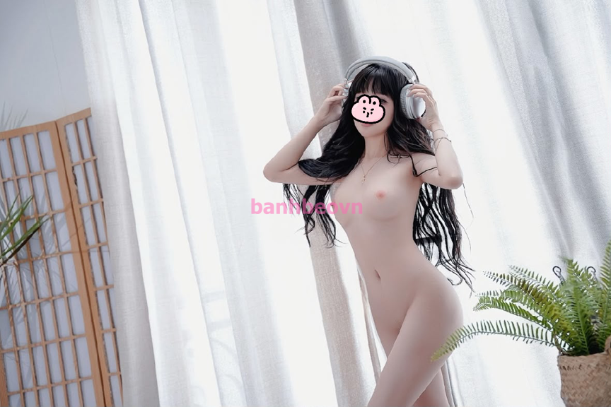 Tiểu Ái - Gái Xinh Cao Cấp Non Tơ 