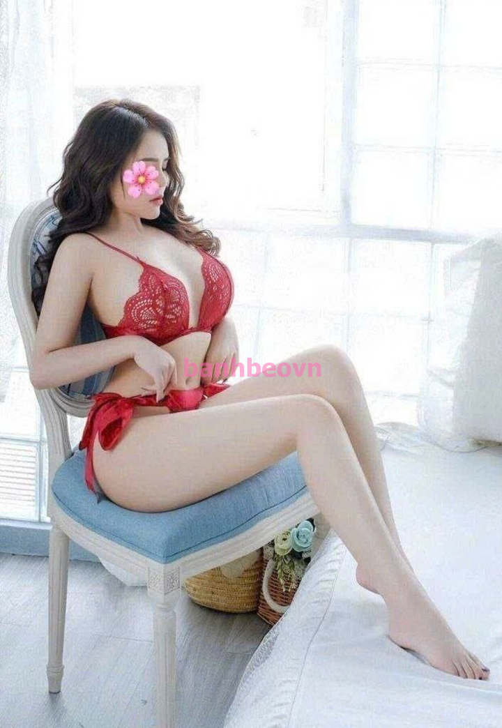 Bé Miền Tây Bé Kẹo - Giọng Siêu Ngọt Trong Body Mọng Nước